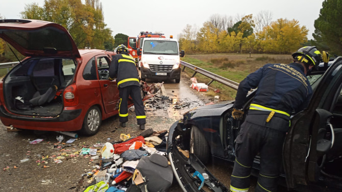 ICAL. Accidente de tráfico en la N-122 a la altura de Sardón de Duero, Valladolid.