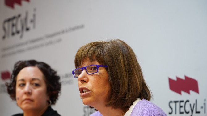 ICAL.  La responsable de Acción Sindical de STECYL-i Teresa Vicente (D) y la portavoz Christina Fulconis valoran inicio de curso educativo y sus perspectivas con motivo del Día Mundial del Docente.