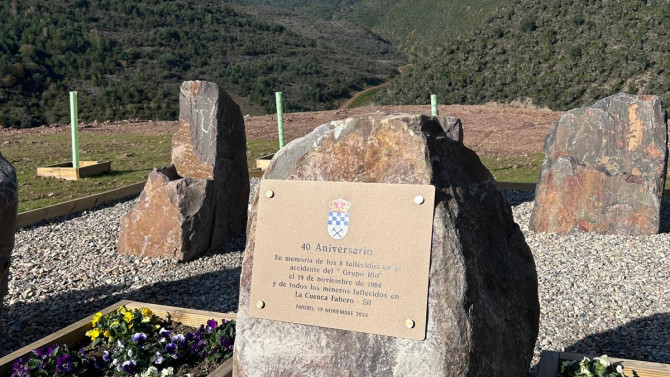 Escultura que recuerda a los fallecidos