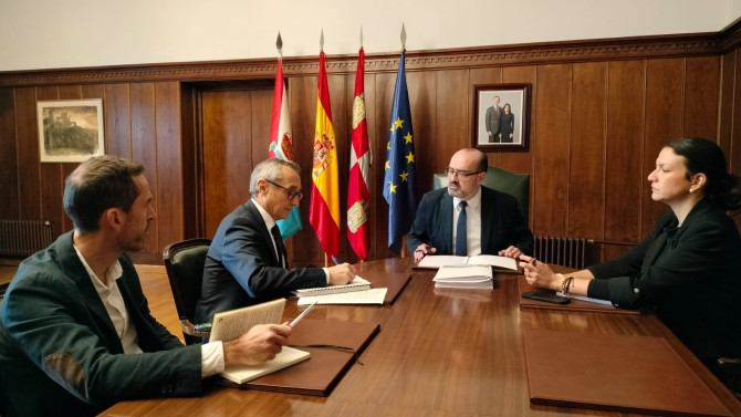 Reunión del alcalde y la concejala de la Presidencia de Ponferrada con los representantes de Endesa