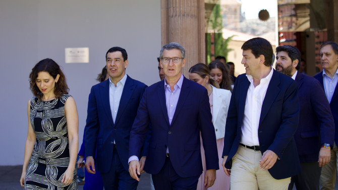 Susana Martín / ICAL . El presidente del Partido Popular, Alberto Núñez Feijóo, junto con López Miras, Juanma Moreno, Mañueco y Ayuso (presidentes autonómicos del PP)