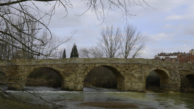 Diario de León 7 El Puente Canto de la localidad leonesa de Sahagún