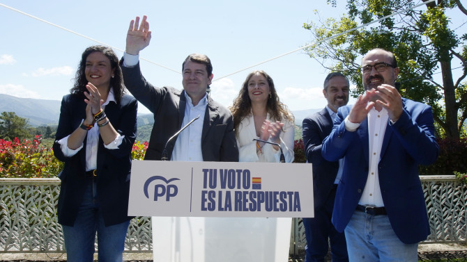 ICAL. El presidente del PP en Castilla y León, Alfonso Fernández Mañueco, acompañado de otros compañeros populares en el inicio de campaña electoral para los comicios del 9J.