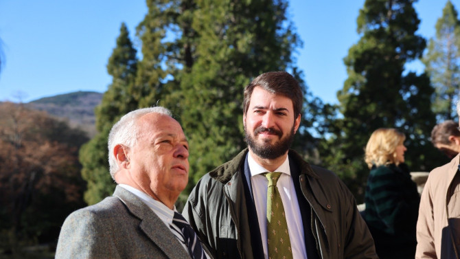 JCyL | Juan García Gallardo, Vicepresidente de la Junta y Gonzalo Santonja, Consejero de Cultura, durante un acto intituicional.