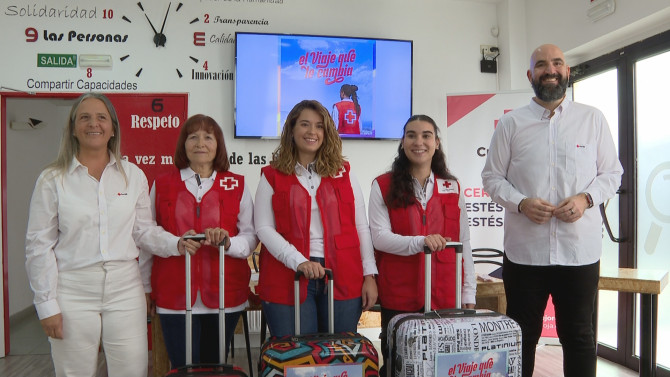 Momento de la presentación de la nueva campaña de voluntariado de Cruz Roja.