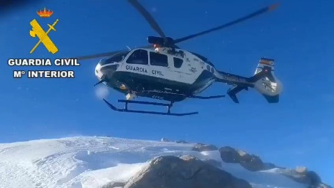 GC - La Guardia Civil en el operativo de busqueda del  montañero leonés desaparecido en la zona de los Picos de Europa